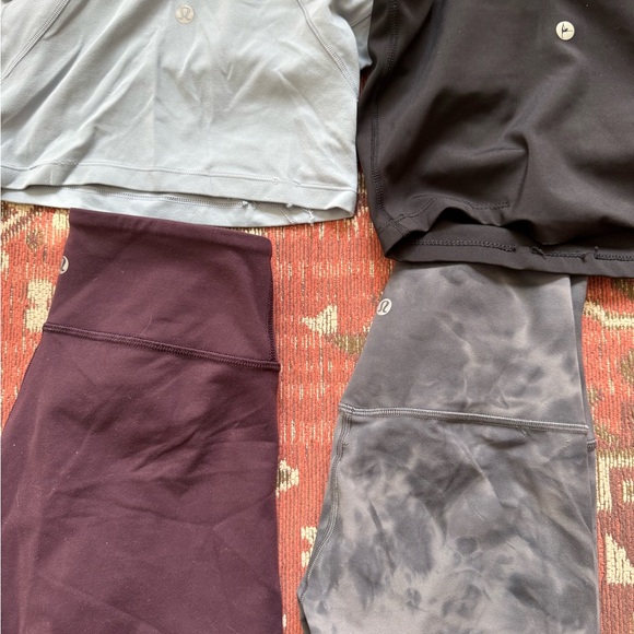 Lululemon leggings and top Lot - Picture 3 of 4